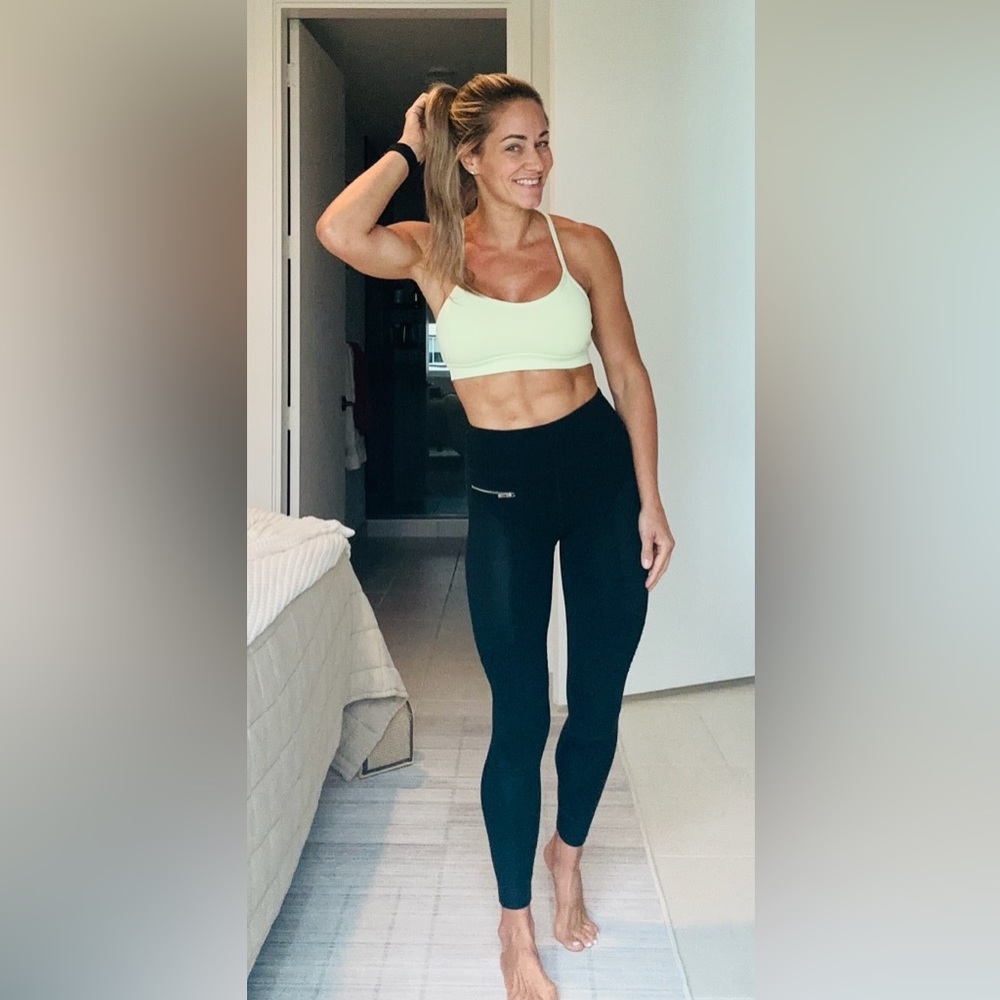 Lime Green Sports Bra and Black Leggings